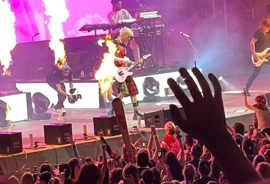 mgk 2021 concert