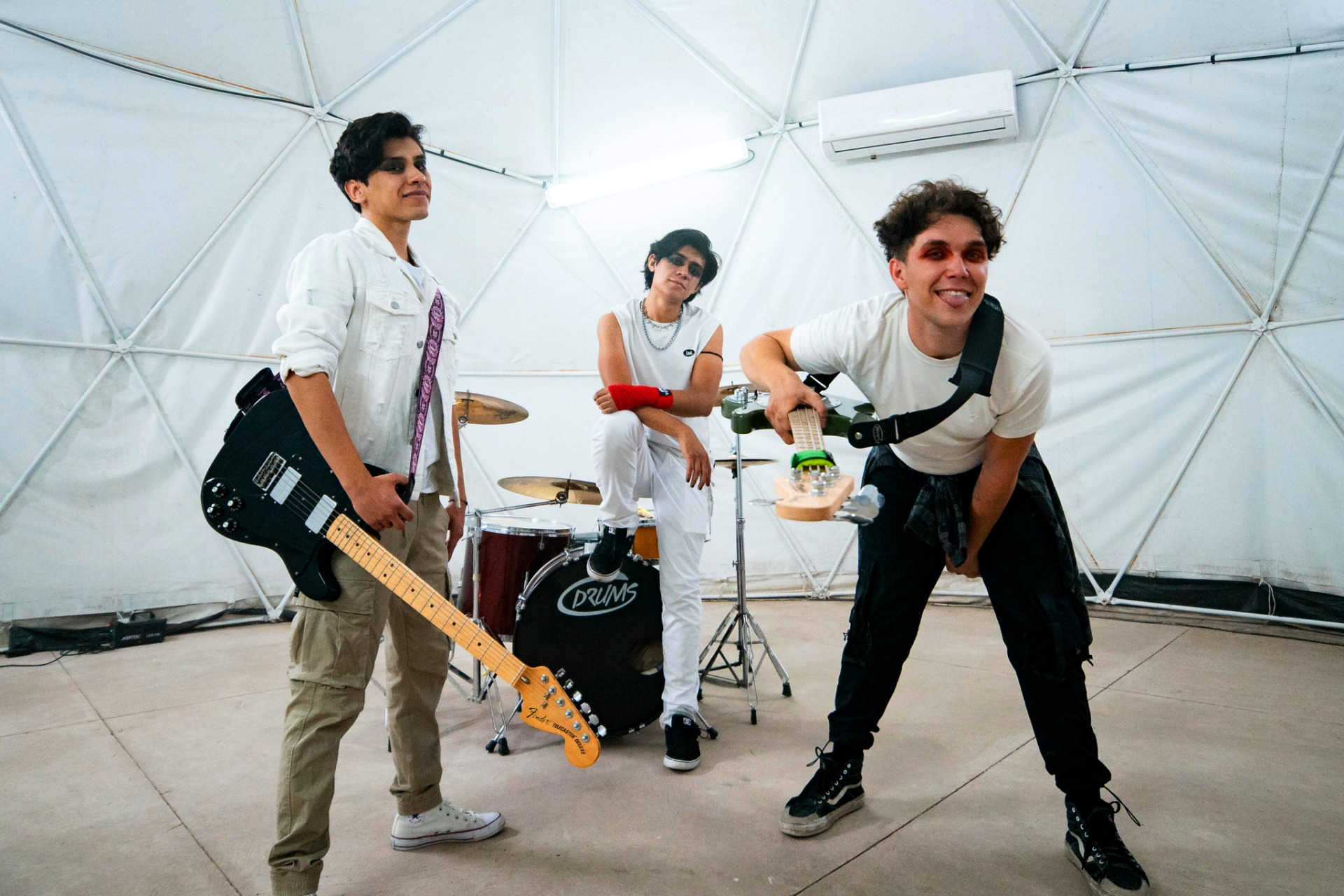 Rebelmate – Una Señal
