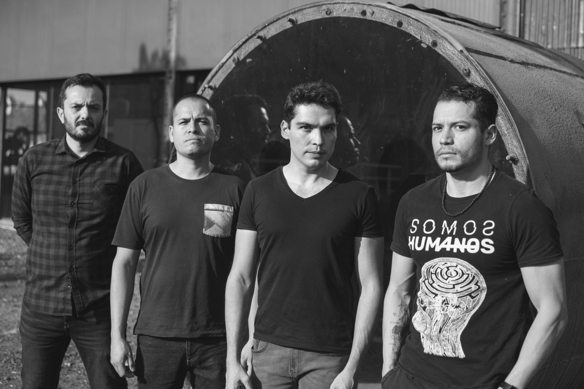 Somos Humanos – Noise