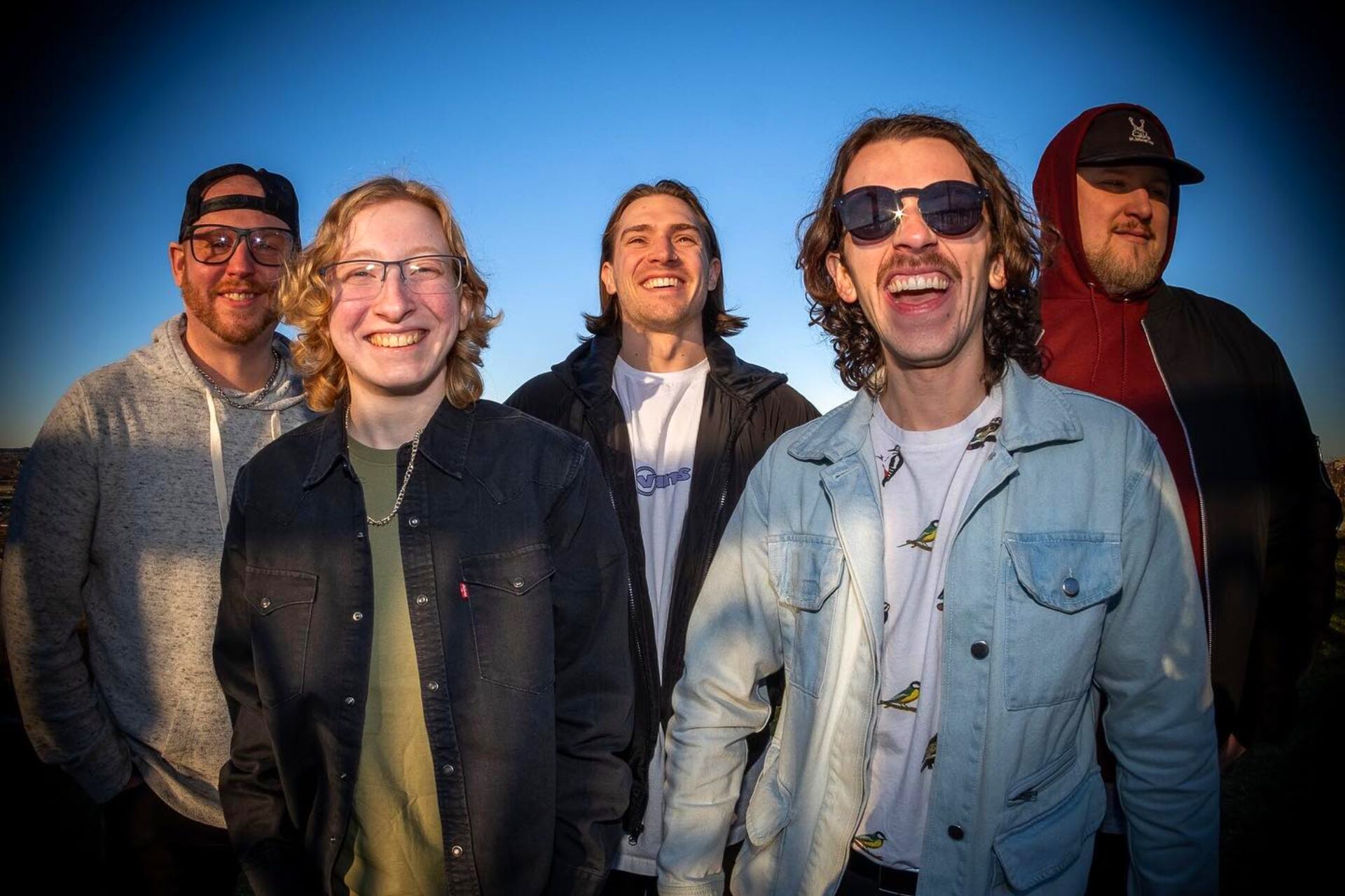 Old Neon – Keep Your Misery