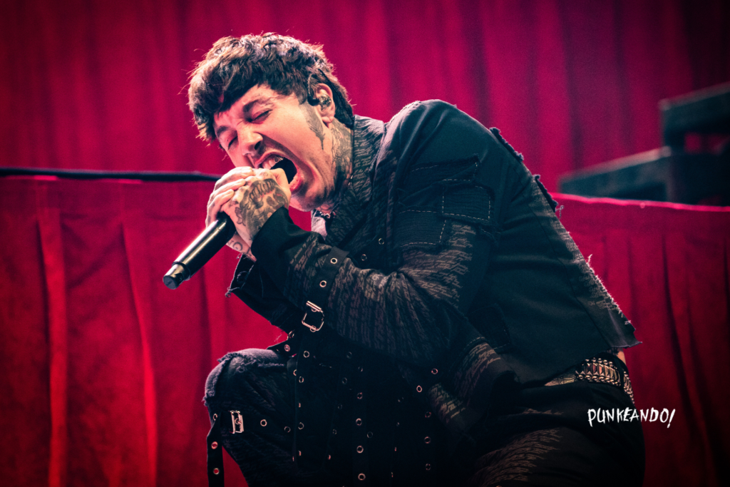 Bring Me The Horizon – Explanada Azteca Ciudad de México // Foto: Moisés Castillo // Punkeando