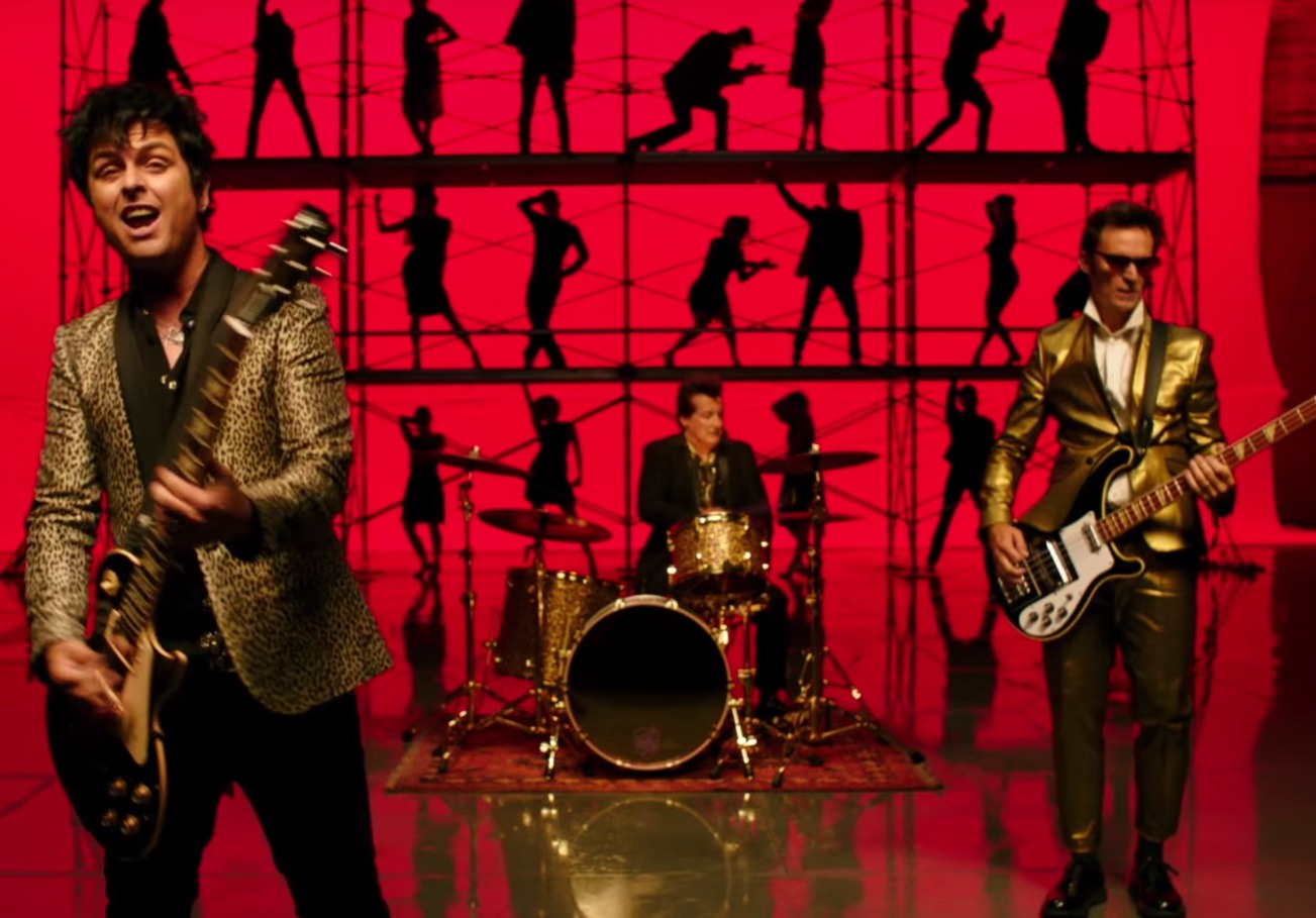 Green Day lanza el vídeo de su nuevo sencillo “Father Of All…”