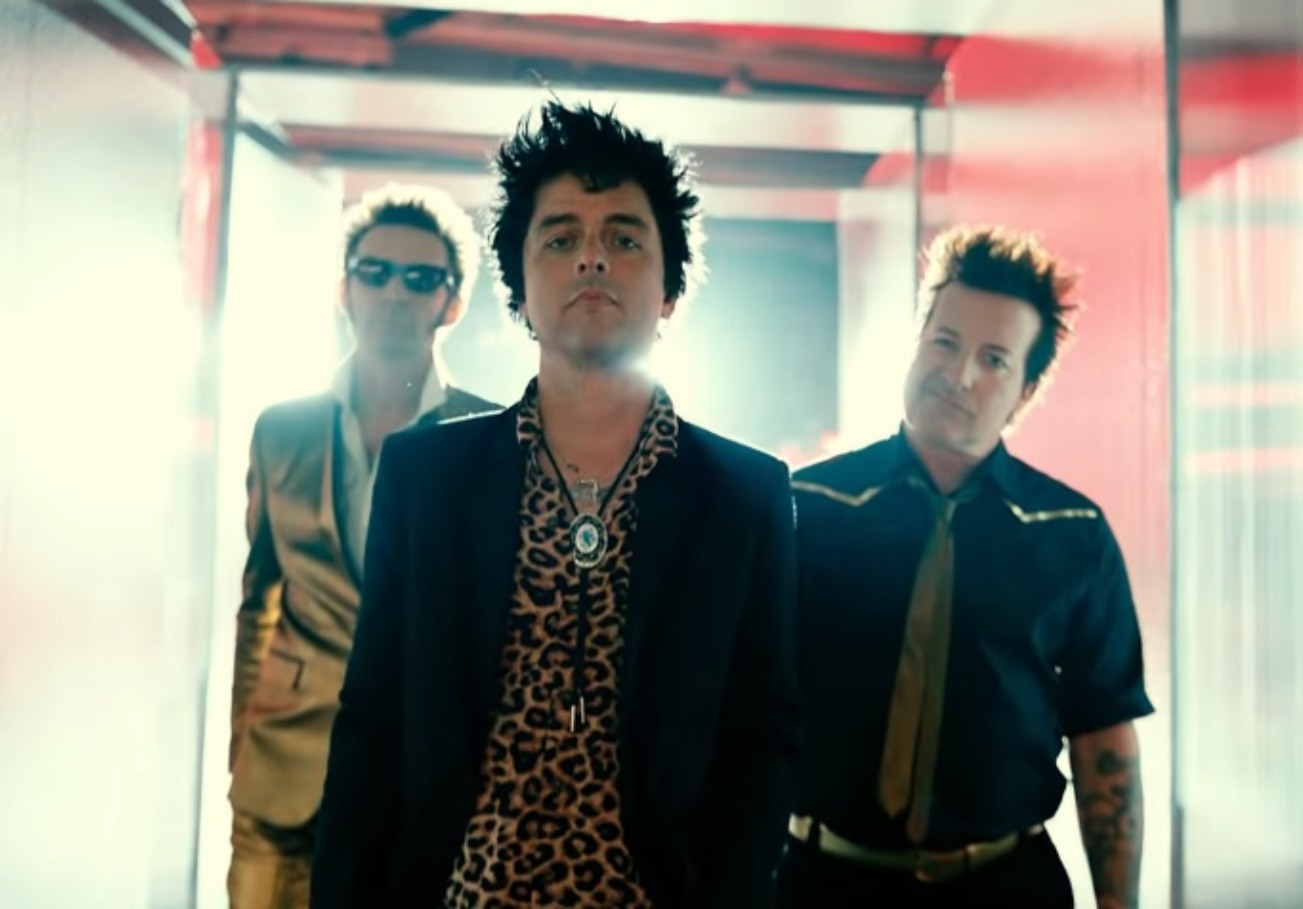 Green Day presenta su nuevo sencillo titulado “Ready, Fire, Aim”