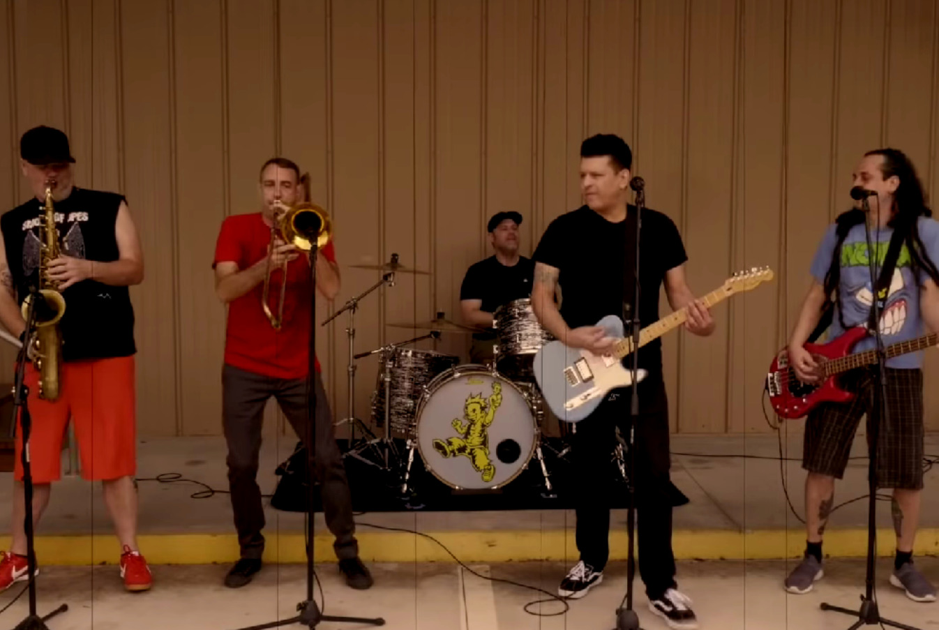 Less Than Jake lanza nuevo sencillo dedicado a Fat Mike