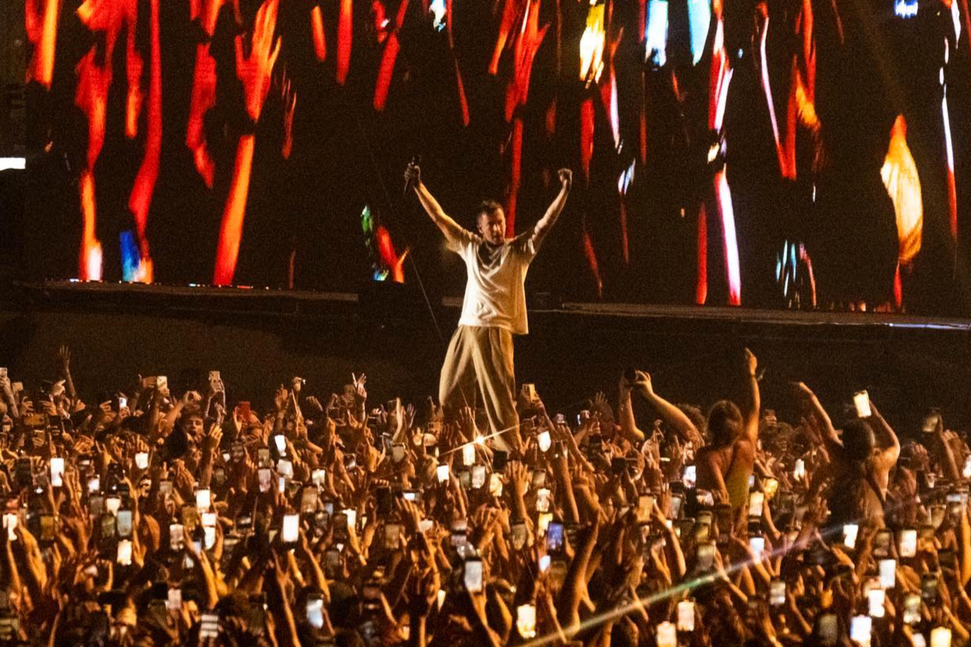 Twenty One Pilots rinde tributo a blink-182 con un emotivo cover en Lollapalooza Argentina