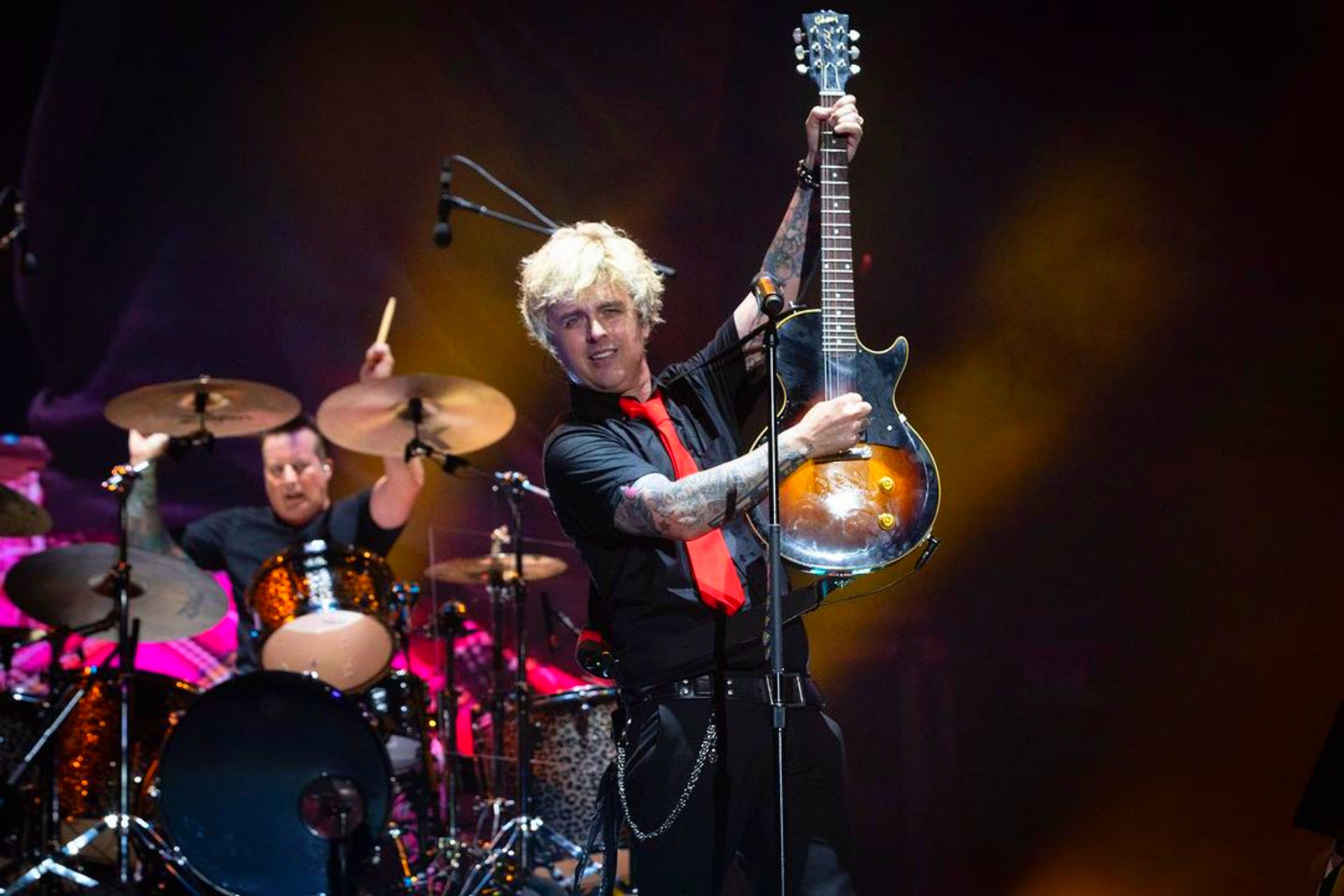 Green Day estrena en vivo su canción “1981”: Un adelanto del esperado álbum por venir