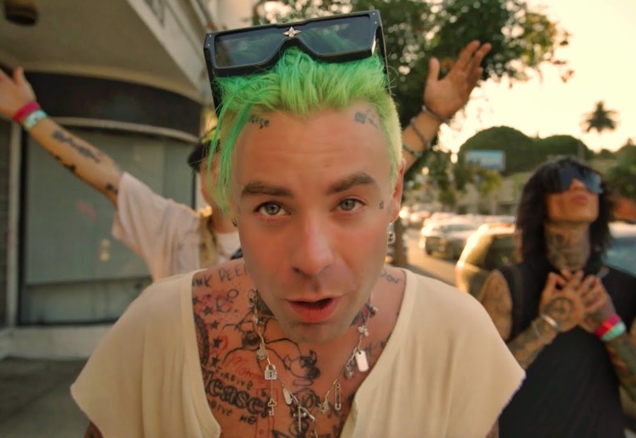 MOD SUN comparte el video de su sencillo “Down”, con la colaboración de Travis Barker